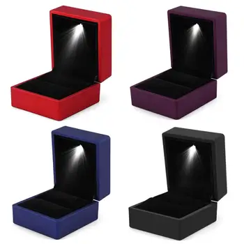 Мода LED Light Ring Display Box щанд меко плюшено тава Case Wedding Show Jewelry Organizer кутия за съхранение подарък за опаковане на бижута