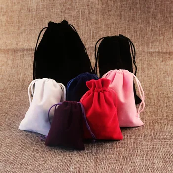 1000 бр. / лот 5x7cm черно / сиво / розово / лилаво луксозна кадифена подаръчни комплекти за бижута опаковка чанти 2018 Нов кадифен шнур чанта