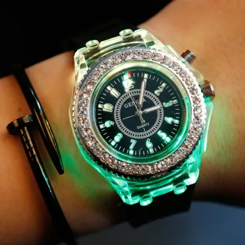 Дамски часовници Women Watches TOP Brand Luxury Unique Luminescent Female Clock reloj mujer Relogio Feminino Ladies Watch relogios