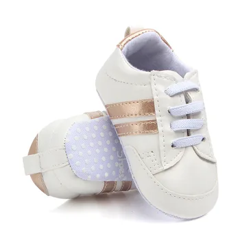 Детски изкуствени обувки момиче новородено кожени маратонки момче zapatos бебешко кошче платно мокасини дете neonato trampki първи уокър schoentjes