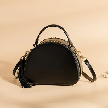 Гореща полумесец нитове чанти сплит кожа една чанта независим дизайн пискюл кръст чанта безплатна доставка