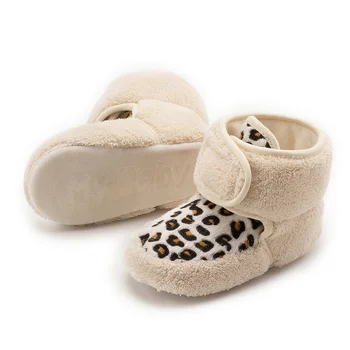 Новороденото дете обувки 4-цветовете на топли зимни детски Обувки момчета момичета памук Леопард мека подметка нескользящие първите проходилки момче обувки
