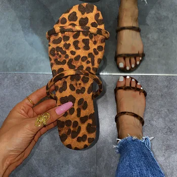 Ins Fashion Slippers for Women Плосък Outdoor Змия, Леопард Print Slides Beach Casual Trend Сандали дамски Дамски обувки Hotsale