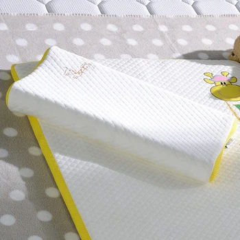 Mlily Child Memory Foam Pillow Жираф бродирани шейная врата дишаща Детска възглавница за сън