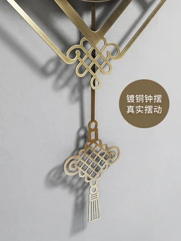Китайски метални махалото на стенен часовник злато хол луксозни големи часовници Стенни тъпо творчески ретро кварц декорация на дома AB50ZB