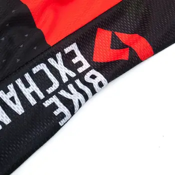 2020 Червен МИТЧЕЛТОН Колоездене екип облекло 20D гел Pad шорти под наем Джърси мъжки Quick Dry велосипедна дрехи лято Pro Колоездене трикотажни изделия