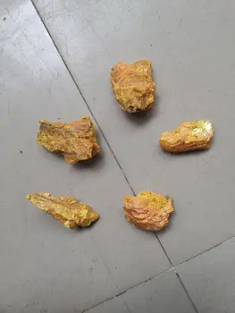 Природни образци на сулфидни руди арсен кристални минерални-1 бр.