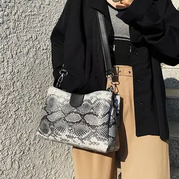 Мода Змеевидные жени рамото куриерска чанта изкуствена кожа реколта змеиные печат верига дамски чанти през рамо