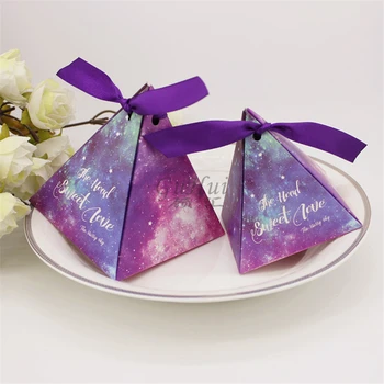 Синя Тема На Звездното Небе Форма На Пирамида Лилаво Сватбени Подаръци Кутия Шоколадови Бонбони Рожден Ден Украси Форма На Пирамида