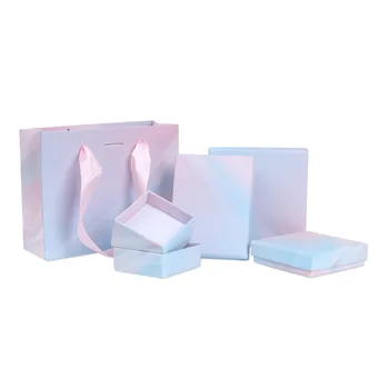 2019 Нов 10 бр от различен размер, наклон, цвят розов хартиена кутия за обеци / пръстен / гривна / колие кутия за бижута чанта / audi A2