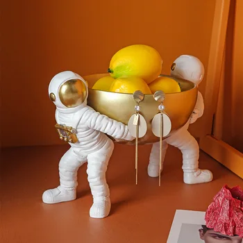 NORTHEUINS смола астронавт съхранение фигурки Nocdic миниатюрен космонавт статуетка на съвременни статуи хол украса на масата