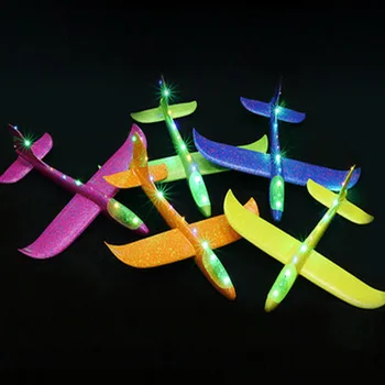 Нова 48 см ръчно хвърляне на летящ самолет играчки планер Самолети пяна самолет модел свети в тъмното летящ планер самолет играчки за деца