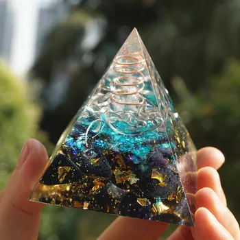 Ръчно изработени Orgonite пирамида 60 мм crystal бял стълб в меден кръг със син състои от ЕЛЕКТРОМАГНИТНИ защита на енергията на оргона