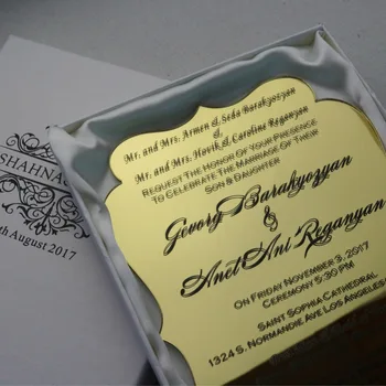 50-персонализирани картички, покани, сватбени услуги на злато акрил за свободно отпечатаните покани на партията и кутии от слонова кост