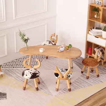 Скандинавските твърди дървени детски играчки за Детска градина на детето ръчно изработени модул за обучение на маса и стол, комбинация от личност свободно време дългата маса