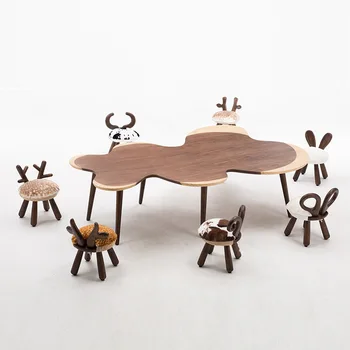 Скандинавските твърди дървени детски играчки за Детска градина на детето ръчно изработени модул за обучение на маса и стол, комбинация от личност свободно време дългата маса