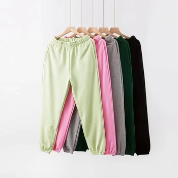 Дамски дебели и удобни памучни спортни панталони с еластичен колан, странични джобове и еластична белезници