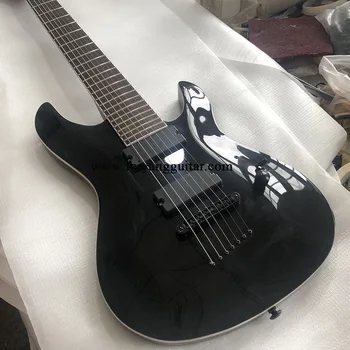 Висококачествена 7-струнен електрическа китара, китара със специална форма, черен арлекин модел кленов фурнир, задната струна, пощенски разходи