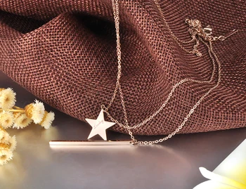 Lokaer Strip & Lucky Star 2 Слоя Колие От Неръждаема Стомана С Rose Gold Цвят Neckalce Модни Аксесоари За Коледа Подарък N18279