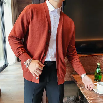 Мода корейски вязаный пуловер мъже Slim Fit V-образно деколте случайни жилетка мъжете лесна градинска есен нов мъжки пуловер 7 цвята 3XL-M