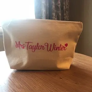 персонализирайте бъдещата г-жа булката грим чанта сватбен подарък на булката грим, козметични чанти уникален подарък за сватбеното парти чанта