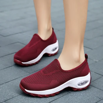 Damyuan дамски вулканизированная обувки уголемени маратонки дамски модни и ежедневни дишаща градинска обувки плоски нескользящие чорапи обувки 42